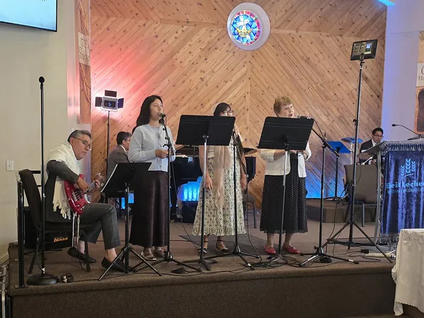 Worship Music Beit Lechem Messianic Congregation Church in Downey, CA